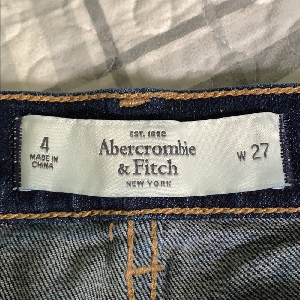 A&F Shorts - Picture 2 of 4